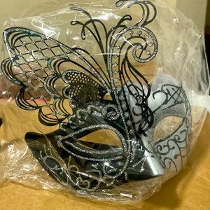Masquerade masks ( 7 available)